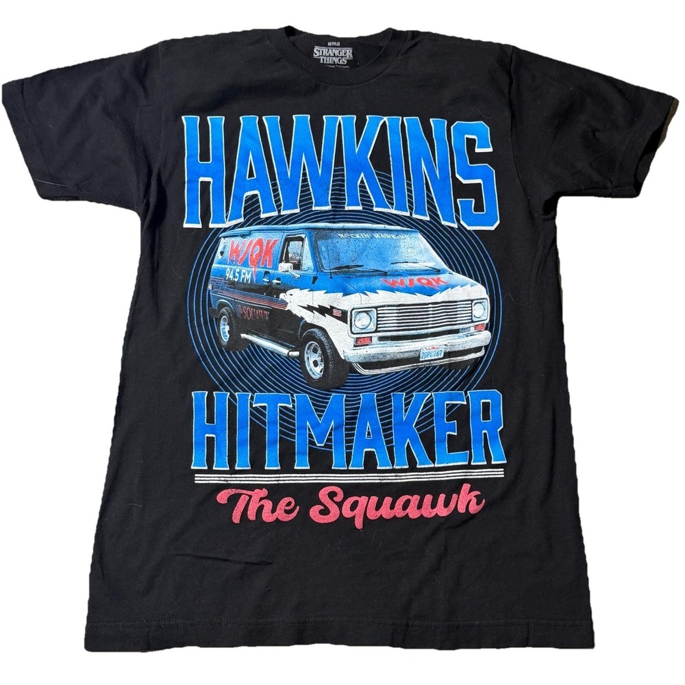 Stranger Things Hawkins Hitmaker WSQK 94.5 FM Graphic T Shirt Men's Medium Black